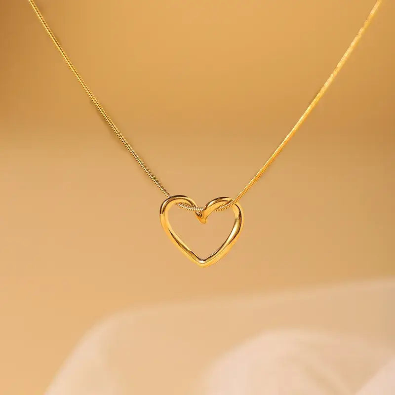 Minimalist Simple Elegant Heart Chain Necklace - Yayas Glam & Gift Shop