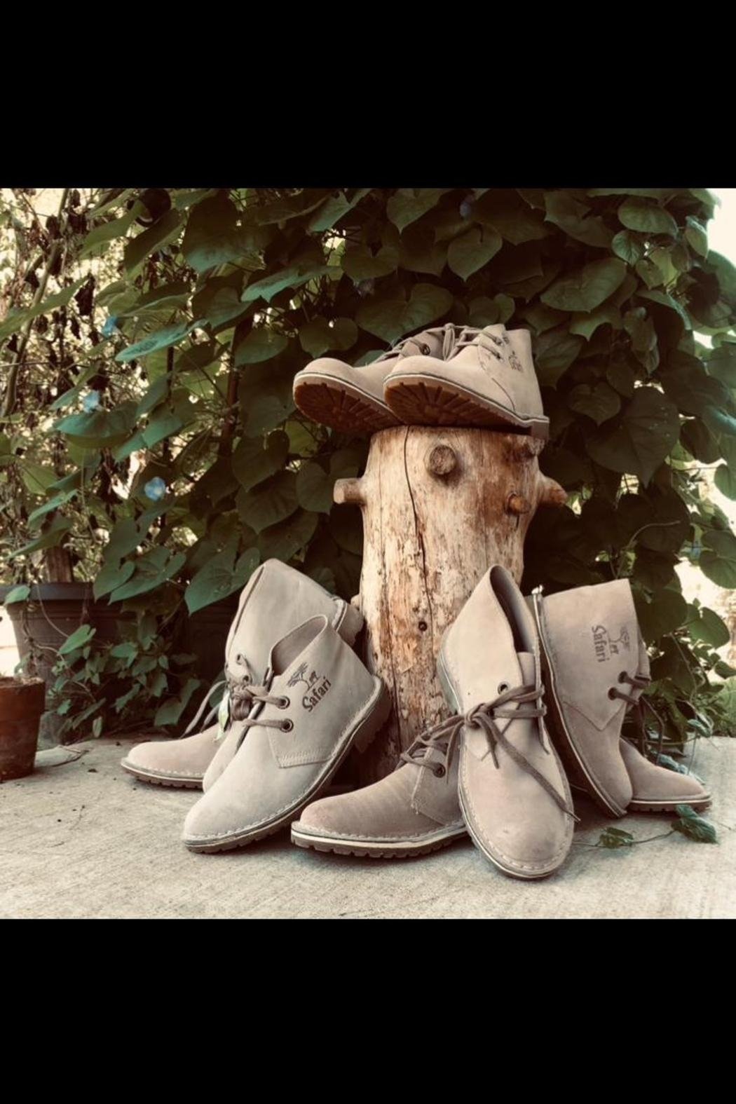 Beige Main