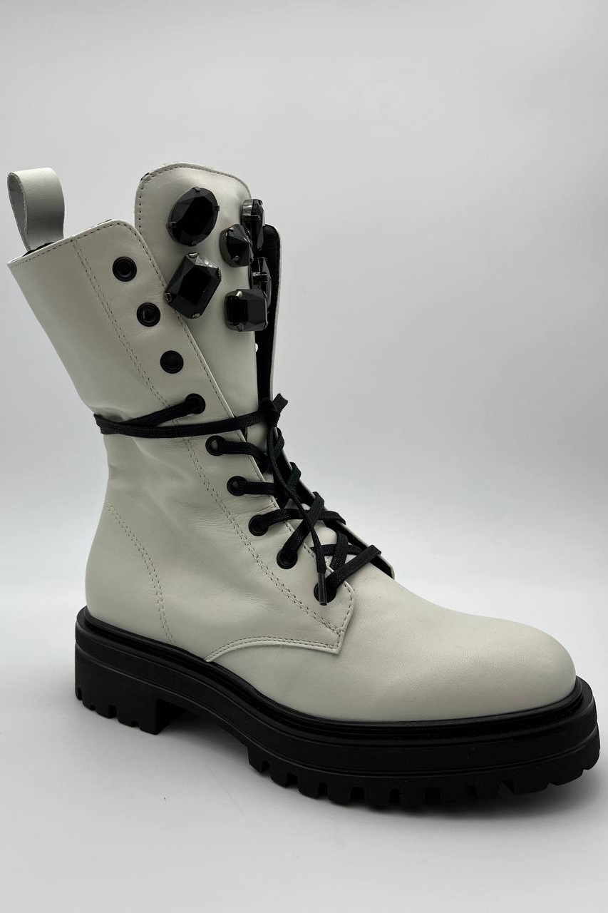 White Main