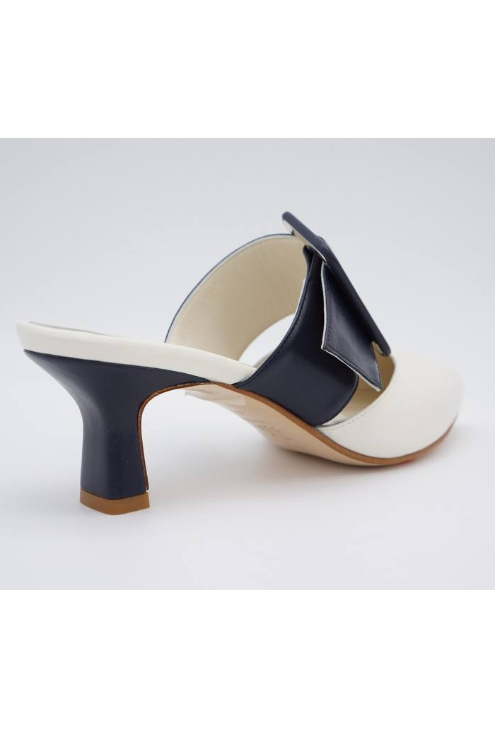 Beige/Blue