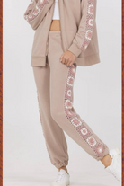 Beige Main