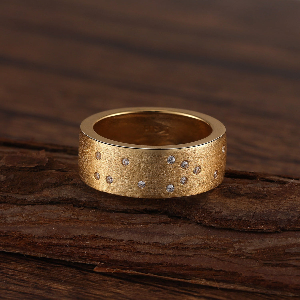 Touchstone HE>i Band Ring Brushed Gold Braille Crystals