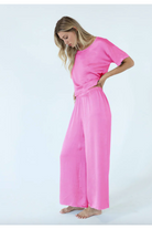 HOT PINK Main