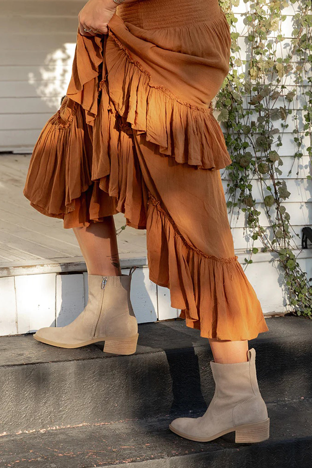 Beige Main
